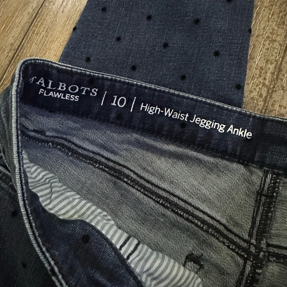 Talbots Flawless Dark Blue Polka Dot Jeans - Picture 4 of 11